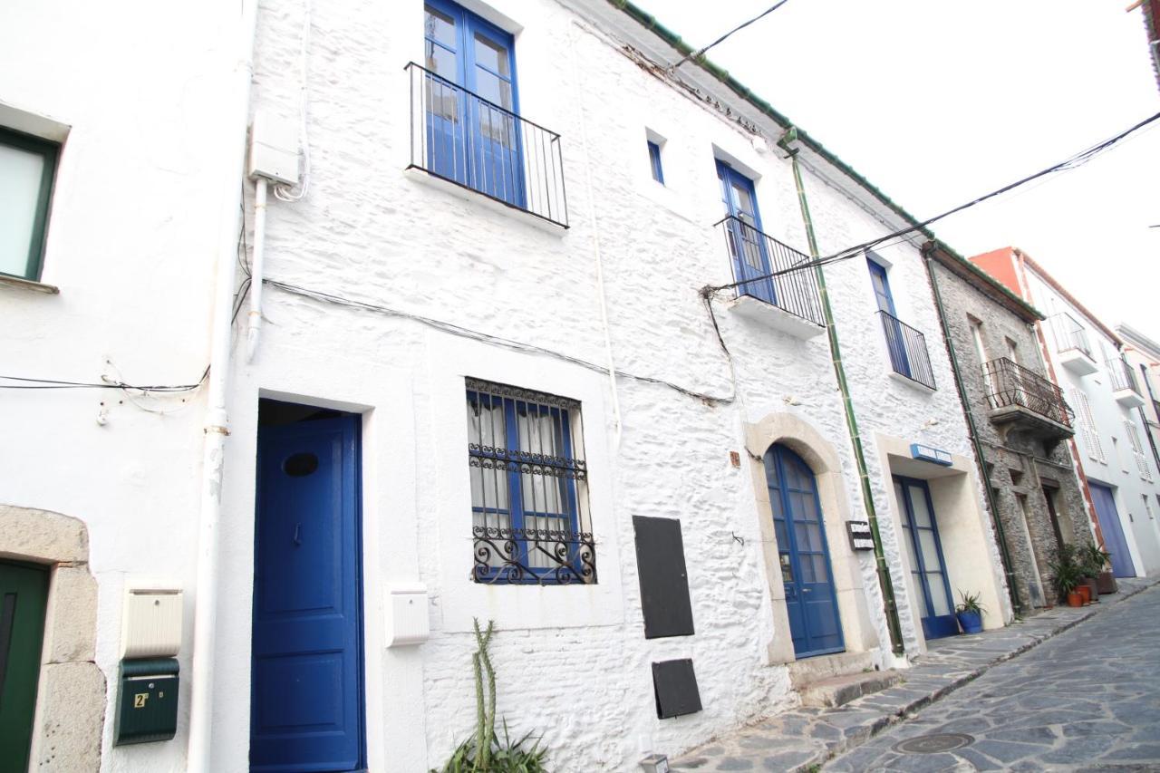 - Compartir * Cadaques